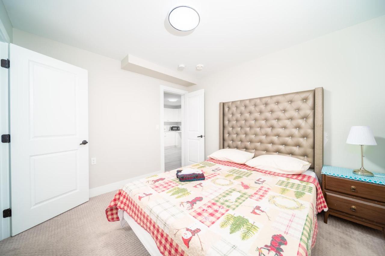 Aaron'S Sweet Home Surrey Ngoại thất bức ảnh