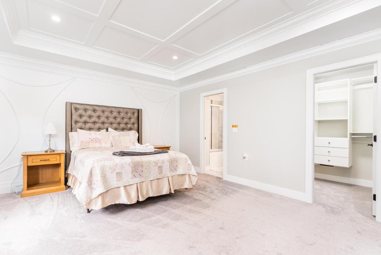 Aaron'S Sweet Home Surrey Ngoại thất bức ảnh