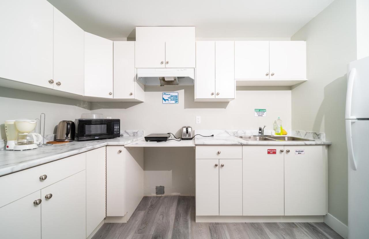 Aaron'S Sweet Home Surrey Ngoại thất bức ảnh